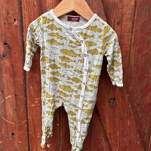 Fair condition Milkbarn sleeper salmon print size 3-6 months
